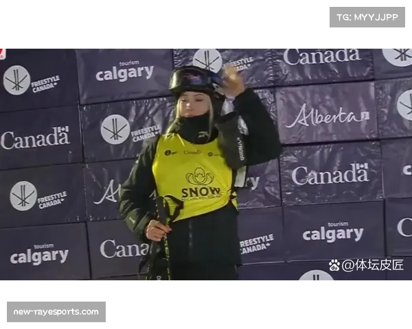U型场地世界杯卡尔加里站：中国选手张可欣、武绍桐获银牌
