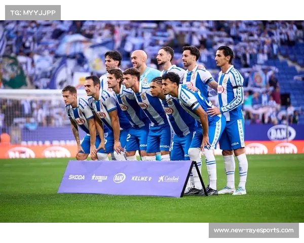 东西部中游球队混战，附加赛席位竞争激烈